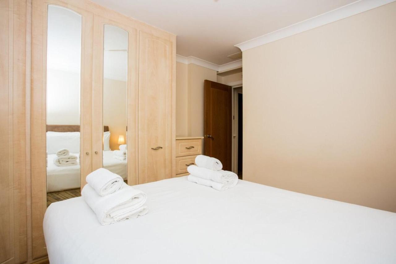 1 Bedroom Apartment On The Riverbank Near St Paul'S ลอนดอน ภายนอก รูปภาพ